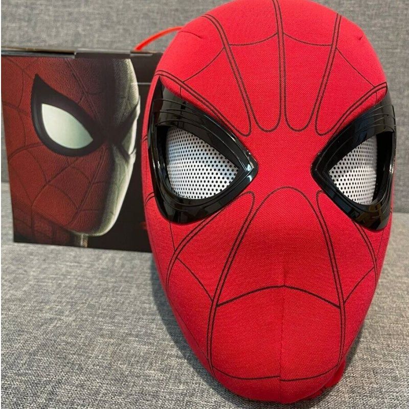 realistic-spiderman-mask-with-moving-eyes-lights kids toy in Pakistan | Zilonay