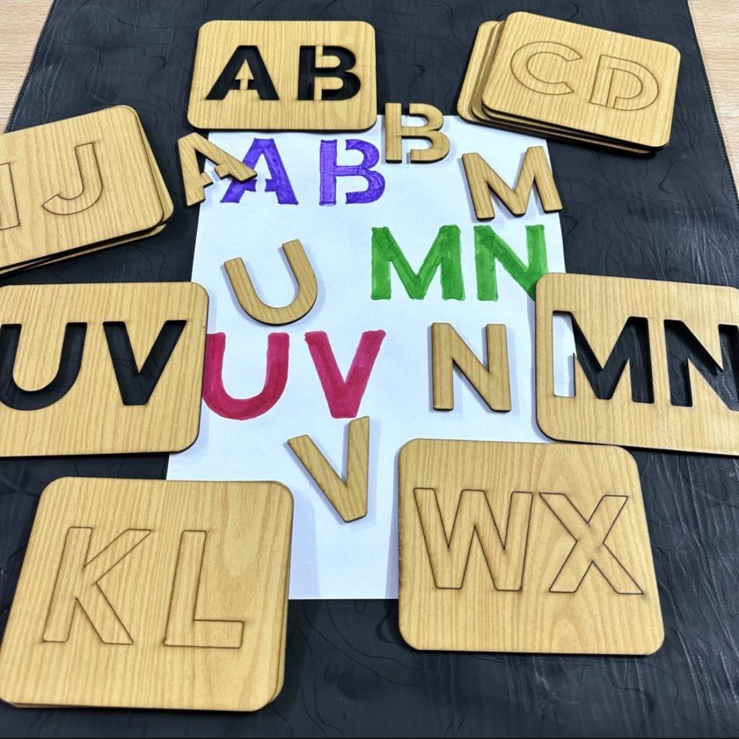 wooden-urdu-english-alphabet-numbers-stencils-set kids toy in Pakistan | Zilonay