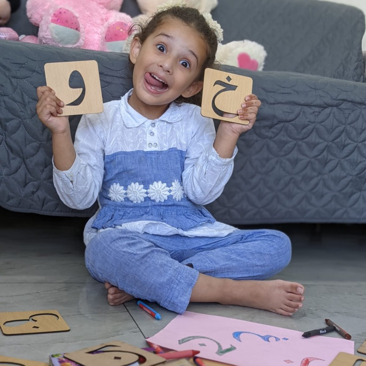 wooden-urdu-english-alphabet-numbers-stencils-set kids toy in Pakistan | Zilonay