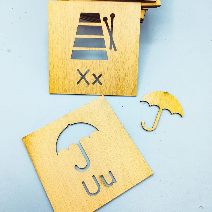wooden-urdu-english-alphabet-stencils-set kids toy in Pakistan | Zilonay