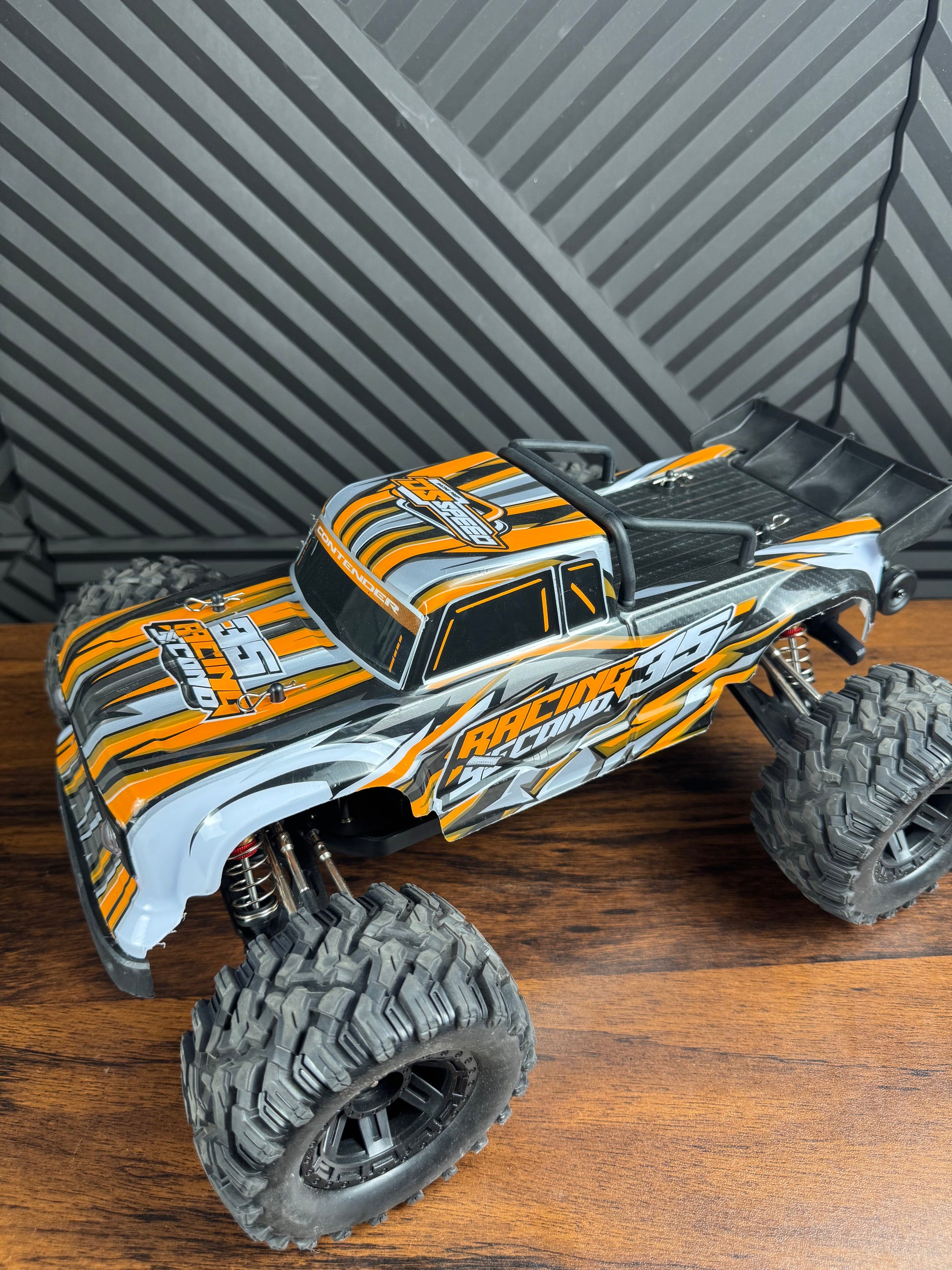 monster-rc-truck-off-road-racing-car-toy-with-high-speed kids toy in Pakistan | Zilonay