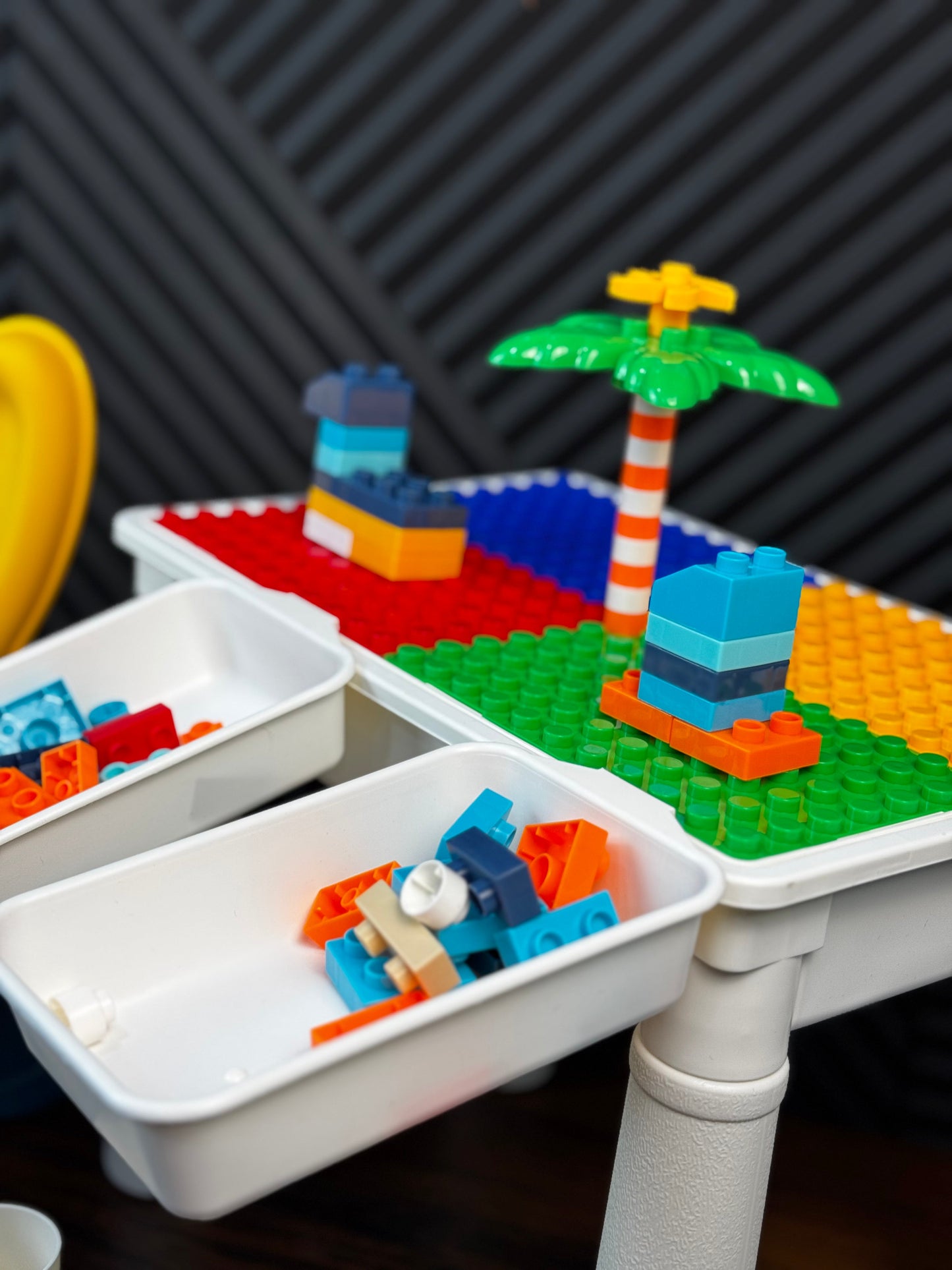 animal-world-table-building-blocks-102-pcs-diy-building-blocks-toy kids toy in Pakistan | Zilonay