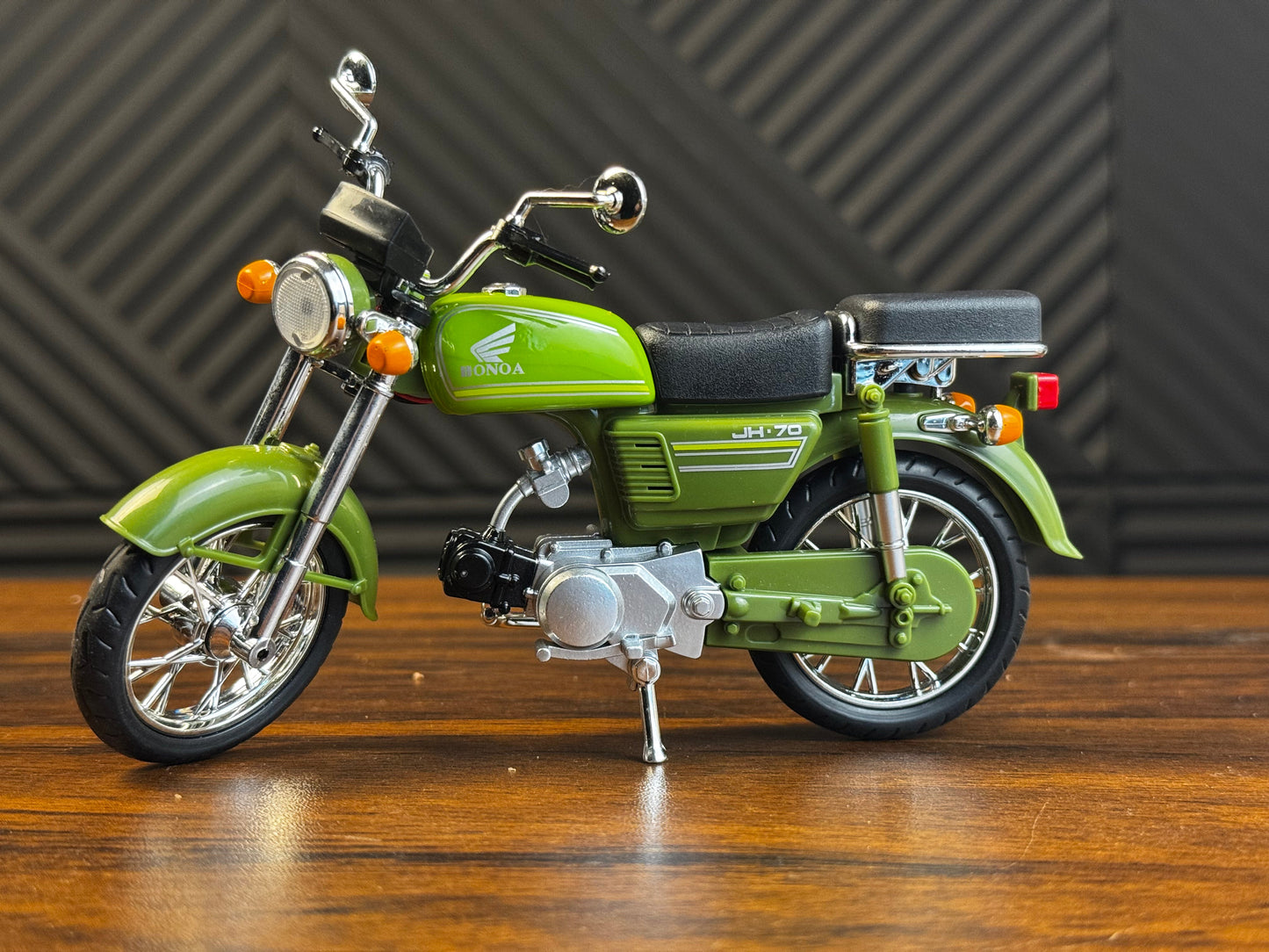 honda-70-bike-diecast-model-motorcycle kids toy in Pakistan | Zilonay