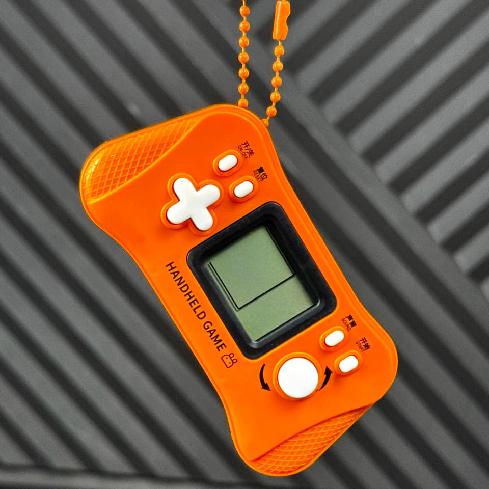 portable-retro-tetris-console-game kids toy in Pakistan | Zilonay