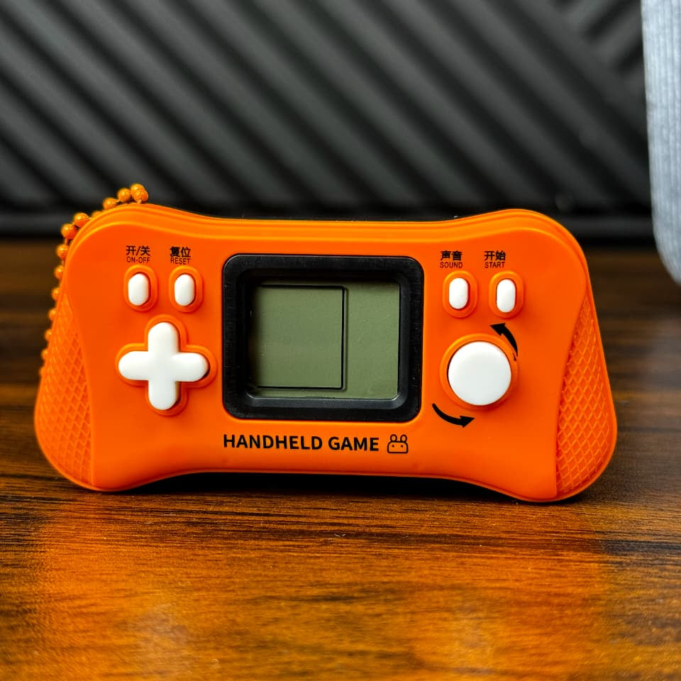 portable-retro-tetris-console-game kids toy in Pakistan | Zilonay