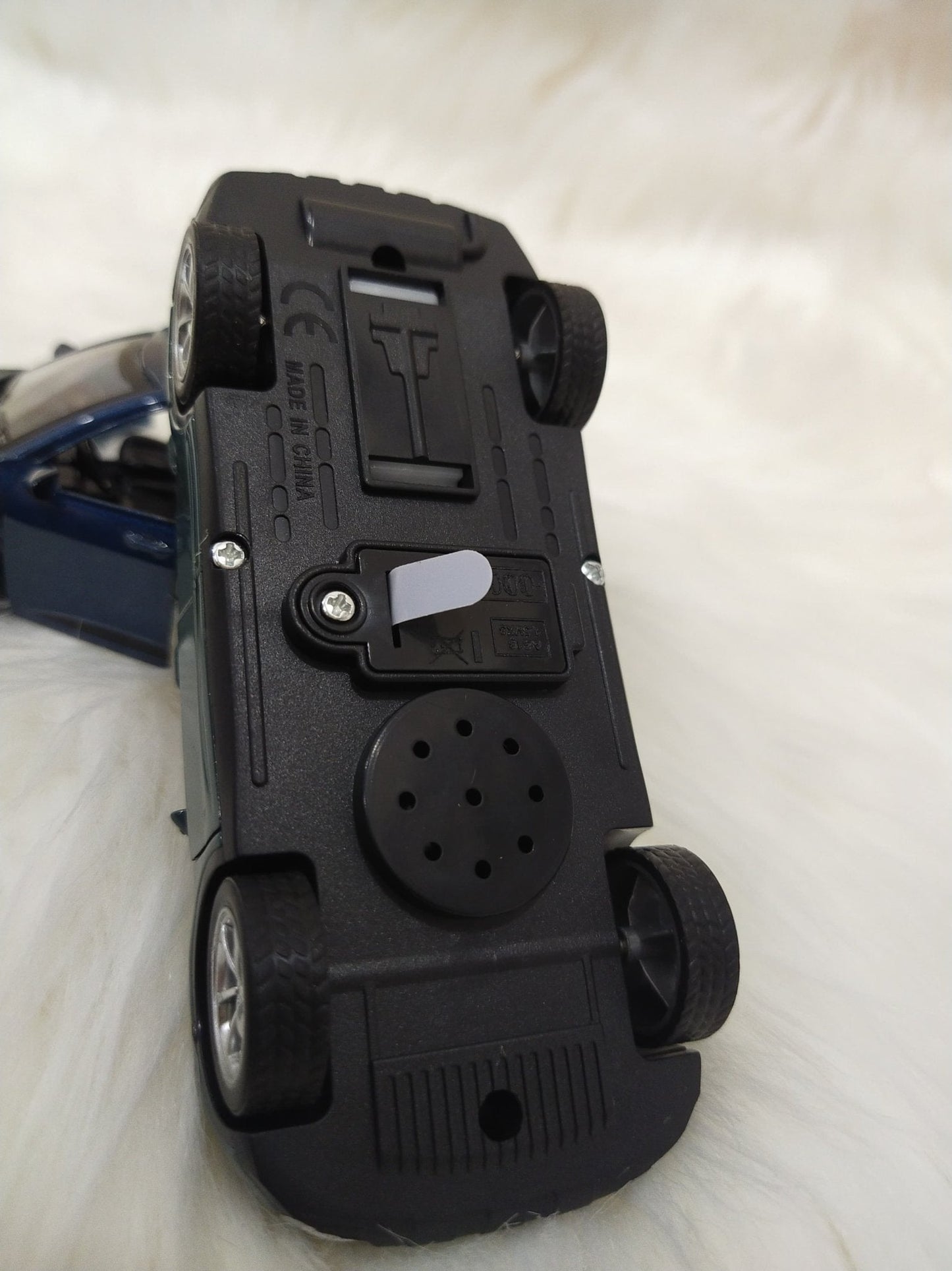 mini-diecast-kia-sportage-motor-car kids toy in Pakistan | Zilonay