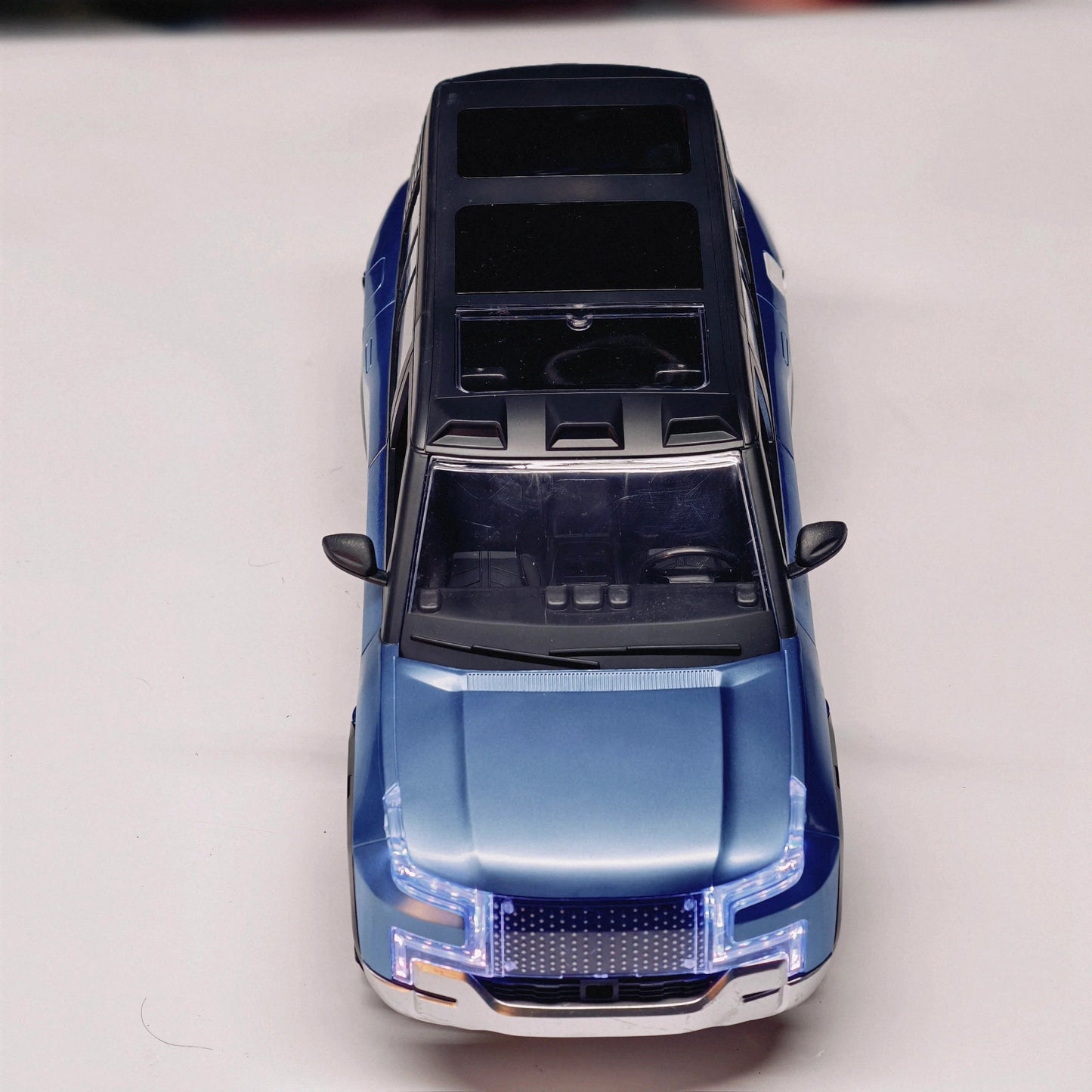 remote-control-u8-ev-suv-electric-car kids toy in Pakistan | Zilonay