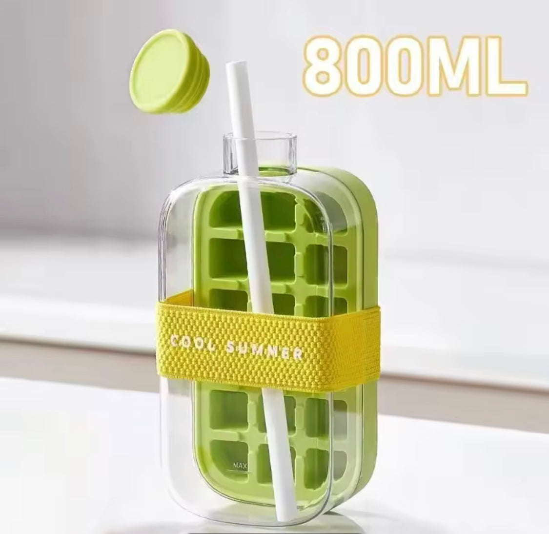 Outdoor cooling water bottle with portable ice cube maker
